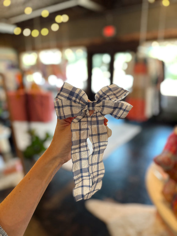 The Checker Bows